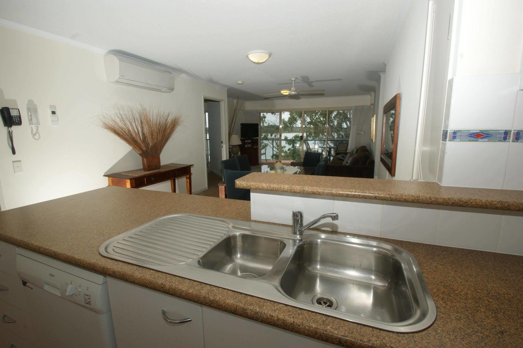 The Esplanade Riverview Holiday Apartments Maroochydore Eksteriør bilde
